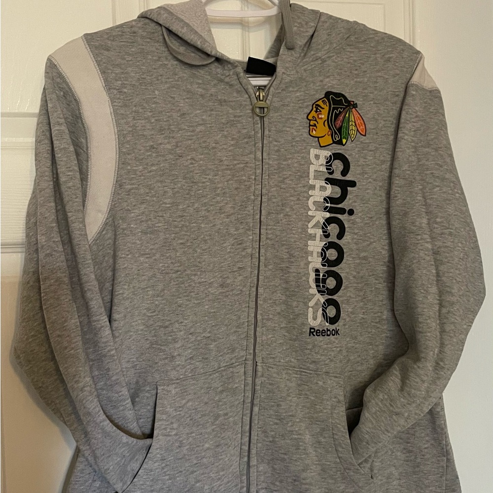 Reebok Women’s Gray Hoodie - Chicago Blackhawks